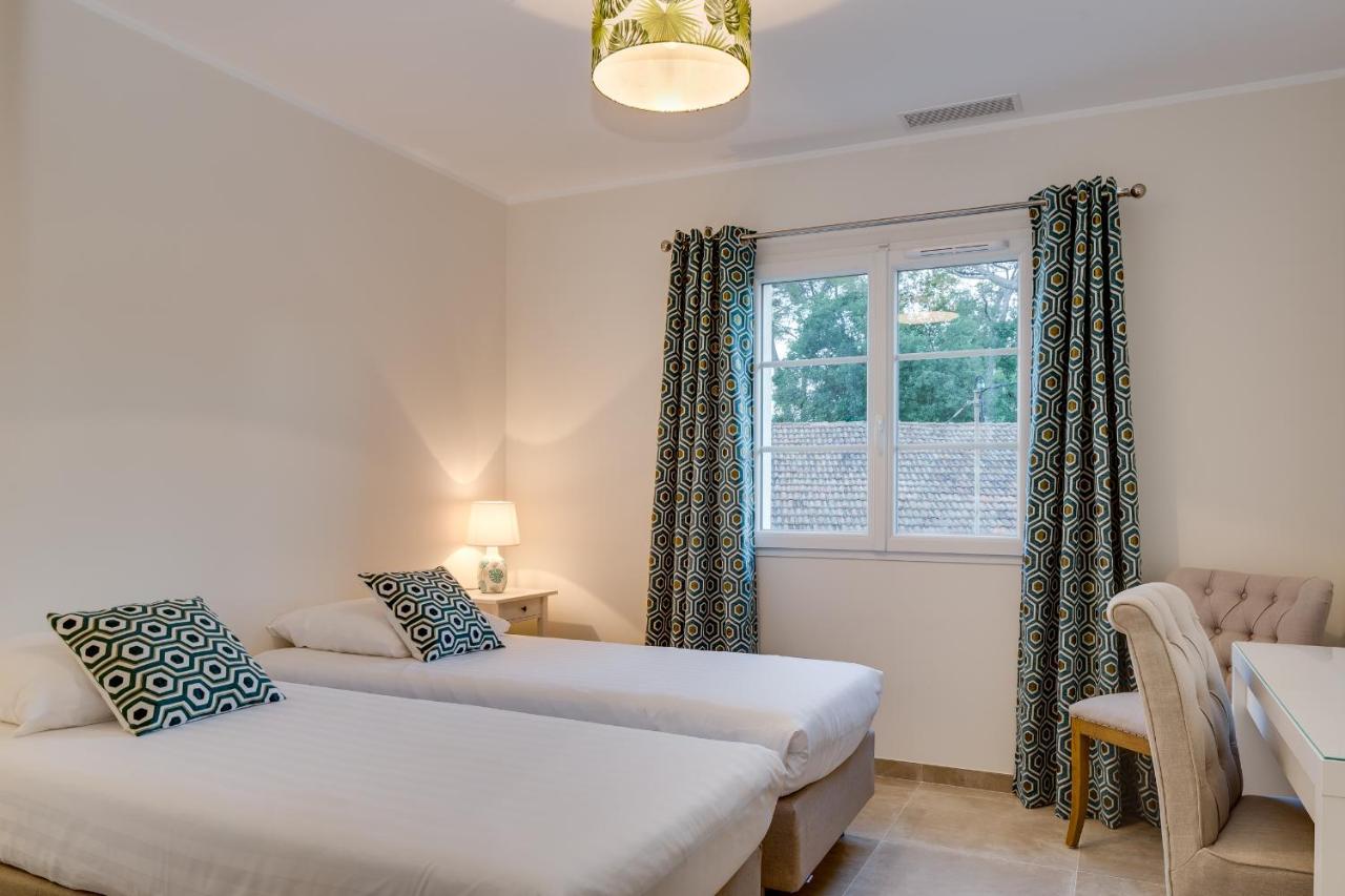 Luxurious&spacious apartment in the heart of the Côte d'Azur Roquefort Les Pins Exterior foto